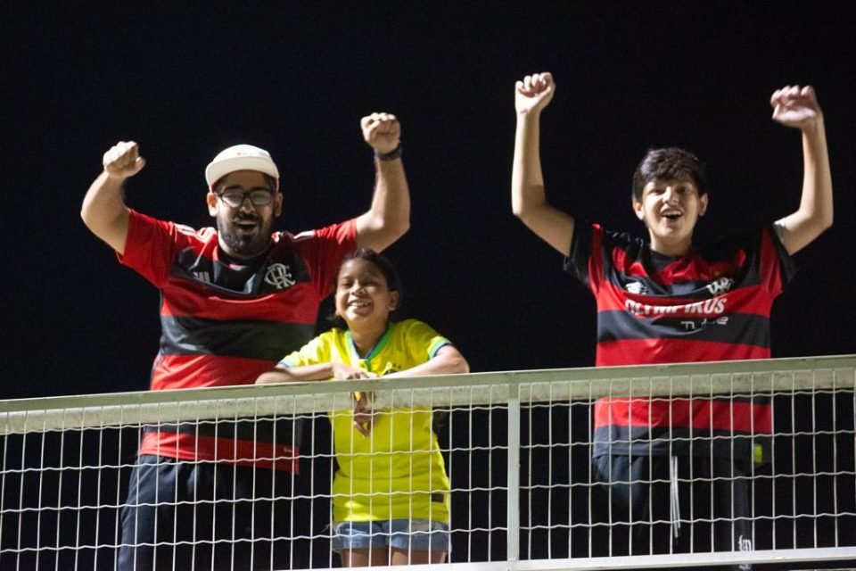 Flamengo desembarca em Brasília Gabigol projetando estádio cheio